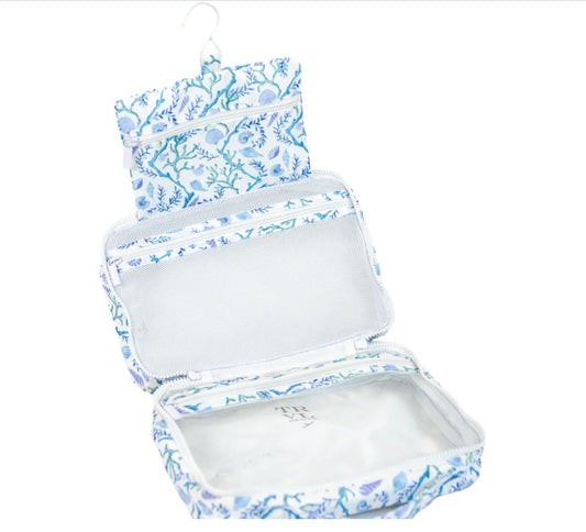 Bundle Up2 Hanging Toiletry Bag
