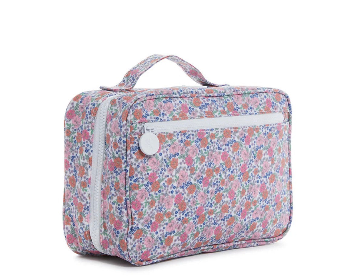 Bundle Up2 Hanging Toiletry Bag