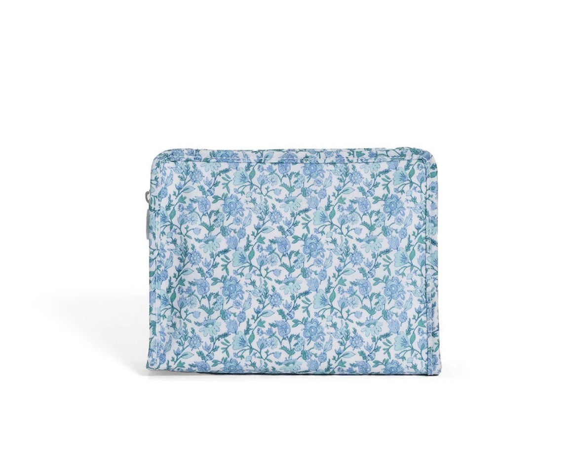 Roadie Medium Zip Pouch