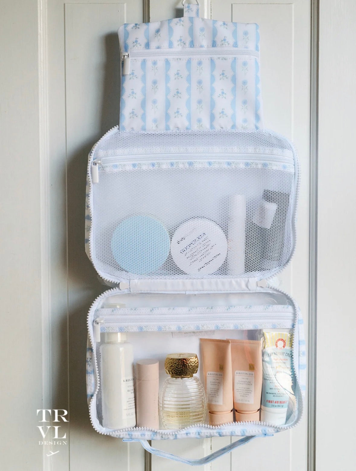 Bundle Up2 Hanging Toiletry Bag
