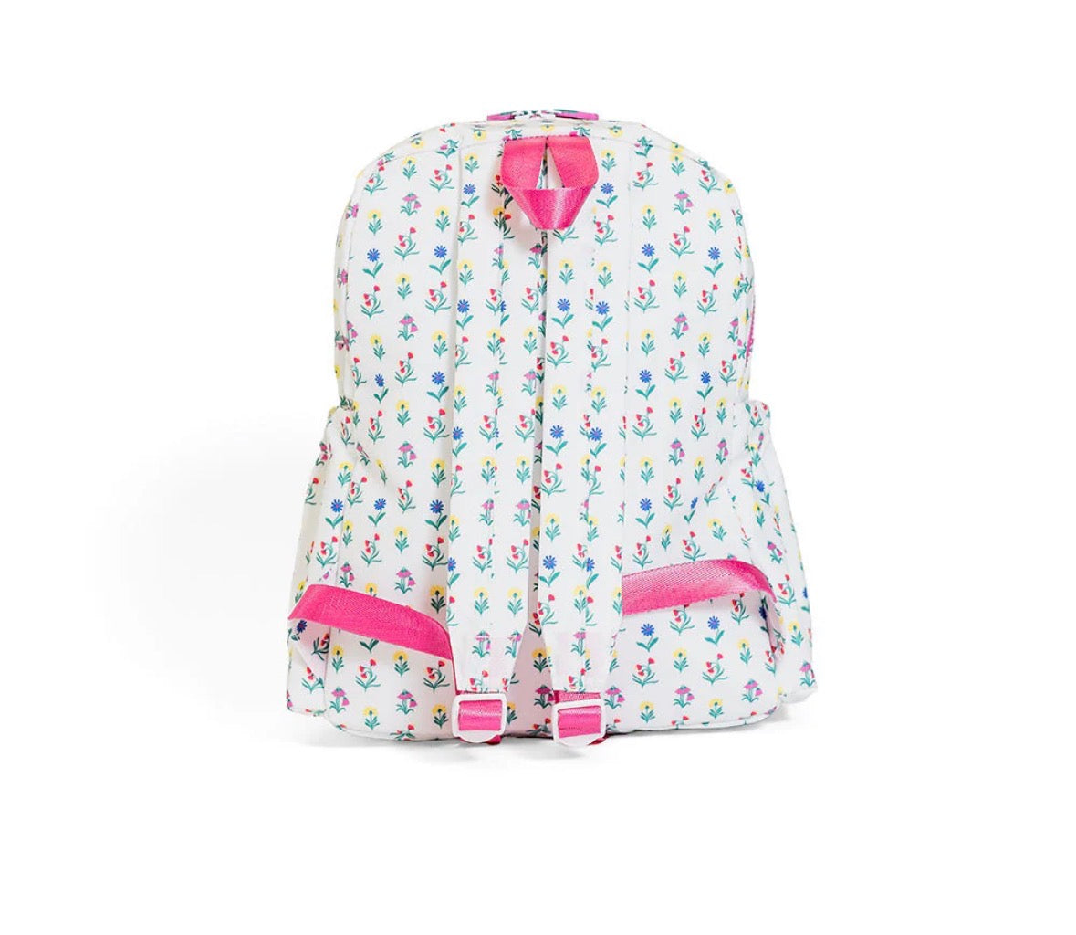 TRVL Backpacker