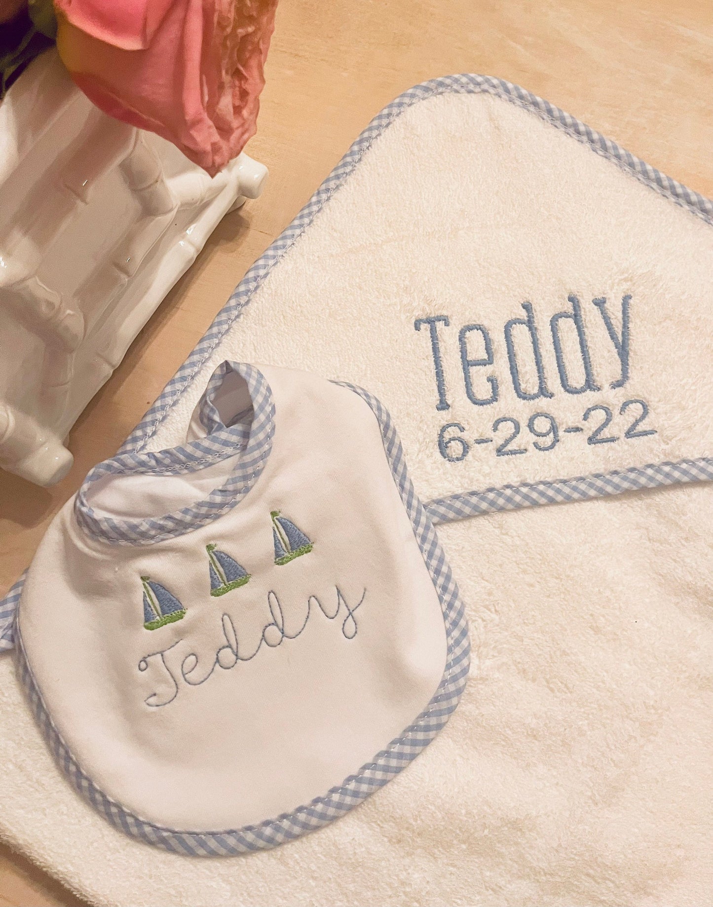 Monogrammed Hooded Bath Towel | Baby Girl Personalized Gift | Newborn Gift | Baby Shower Gift | Baby Boy Personalized Gift | Baby Bath Towel