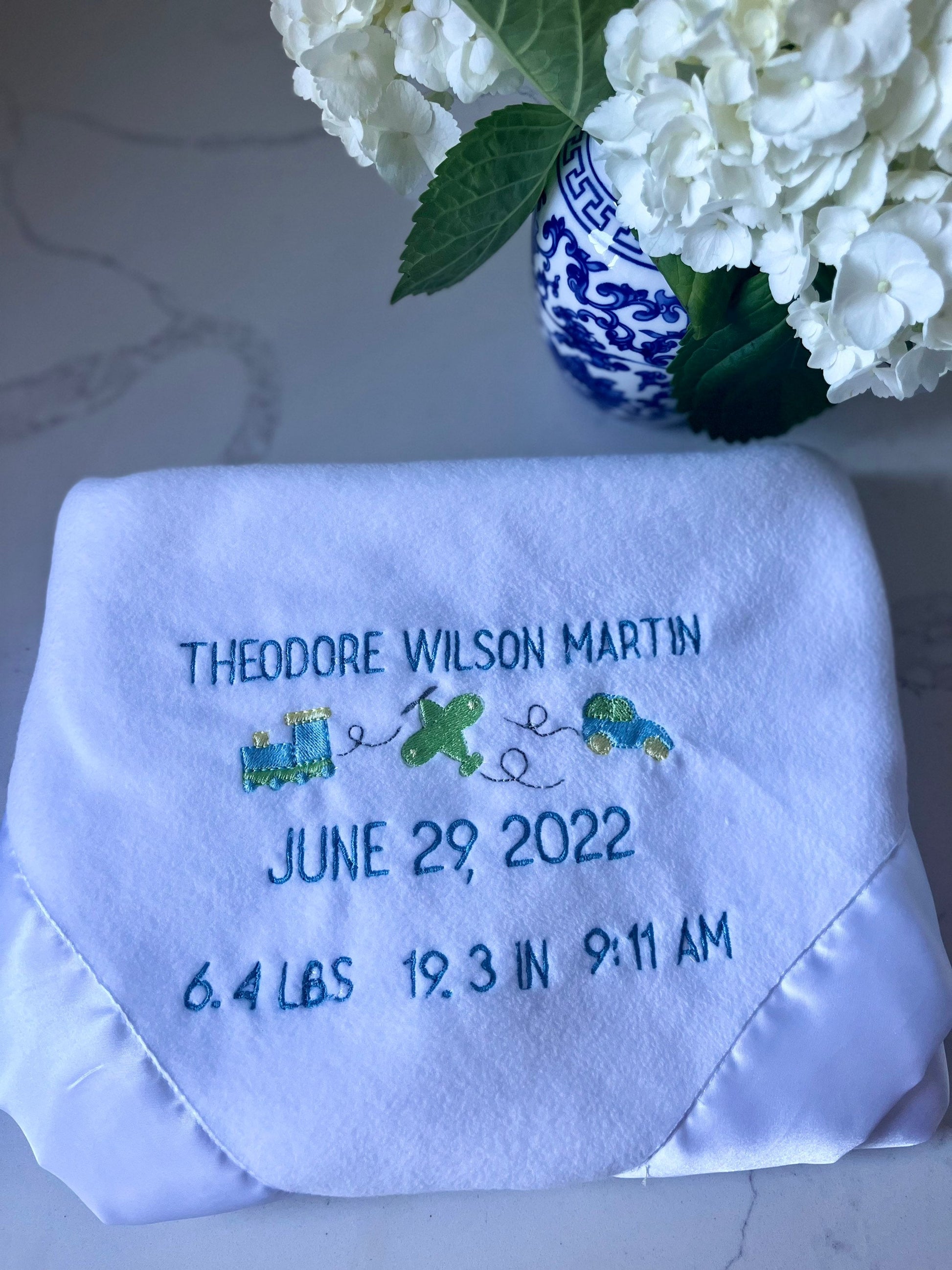 Personalized Baby Blanket, Satin Trimmed Baby Blanket, Embroidered Infant Blanket with Satin Trim, Welcome Gift, Baby Shower Present