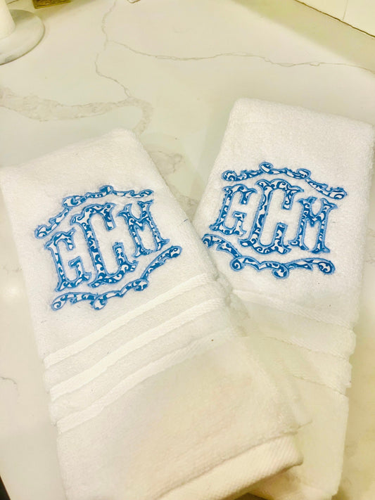Monogrammed Applique Hand Towel, Personalized Bath Towel, Guest Bathroom , Embroidered Hand Towel, Kitchen Towel, Wedding Gift, Master Bath