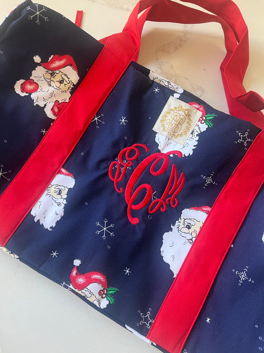 Monogrammed Christmas Weekender Bag, Personalized Christmas Bag, Vintage Santa Bag, Personalized Santa Luggage, Monogram Santa Tote